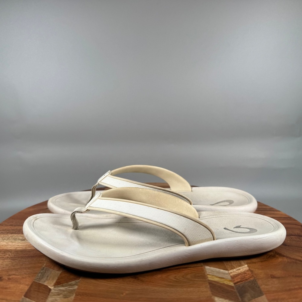 OluKai Hoopiopio White Sahara Womens Flip Flop Sandals Size 7 - Picture 3 of 5
